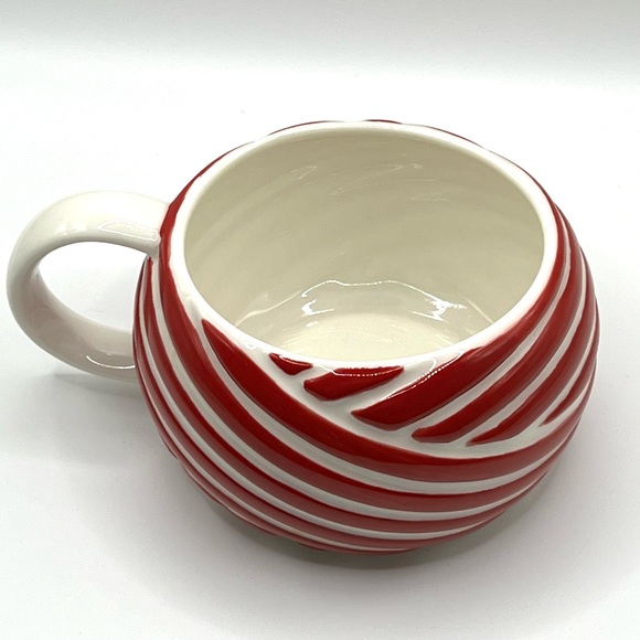 Starbucks Christmas Peppermint Red & White Swirl Coffee Mug 12 oz 2013 - Picture 4 of 7